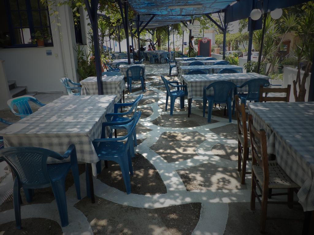 To Kamari Apartamento Paralia Agias Foteinis Exterior foto