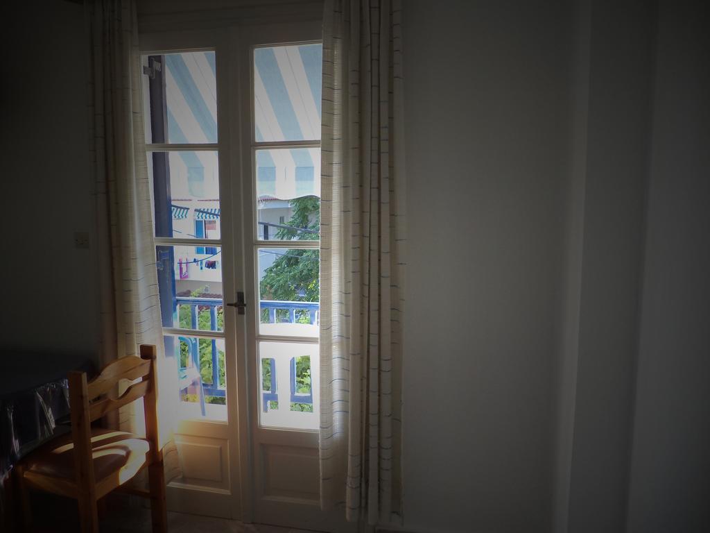 To Kamari Apartamento Paralia Agias Foteinis Exterior foto
