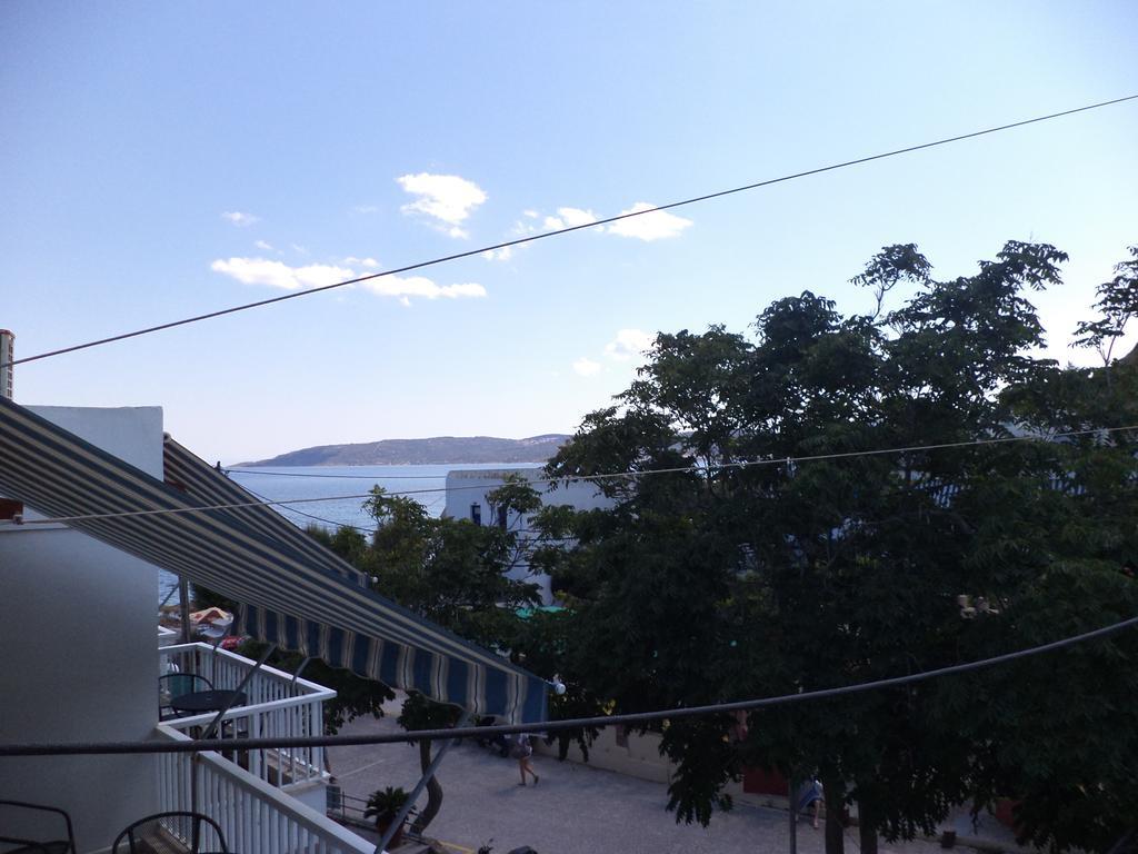 To Kamari Apartamento Paralia Agias Foteinis Quarto foto
