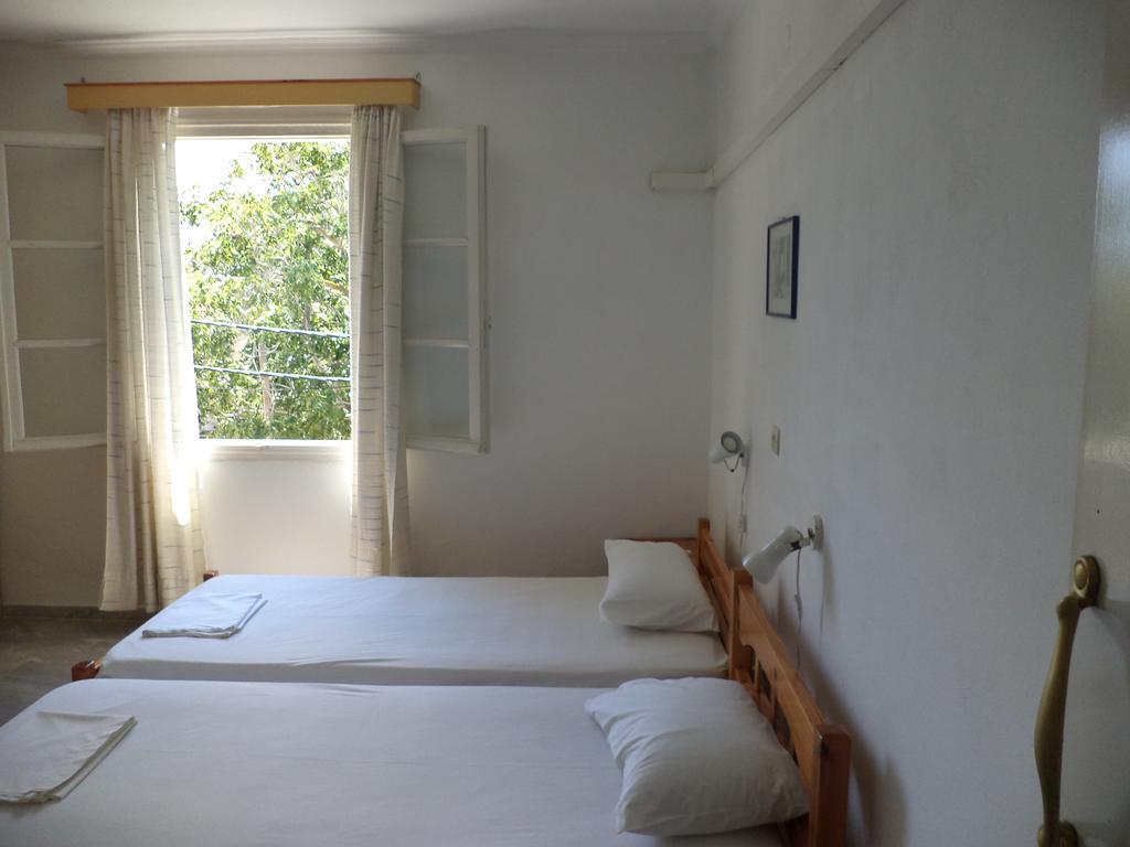 To Kamari Apartamento Paralia Agias Foteinis Quarto foto