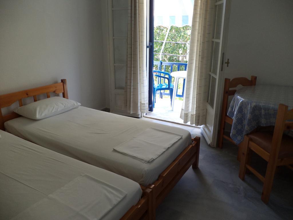 To Kamari Apartamento Paralia Agias Foteinis Quarto foto