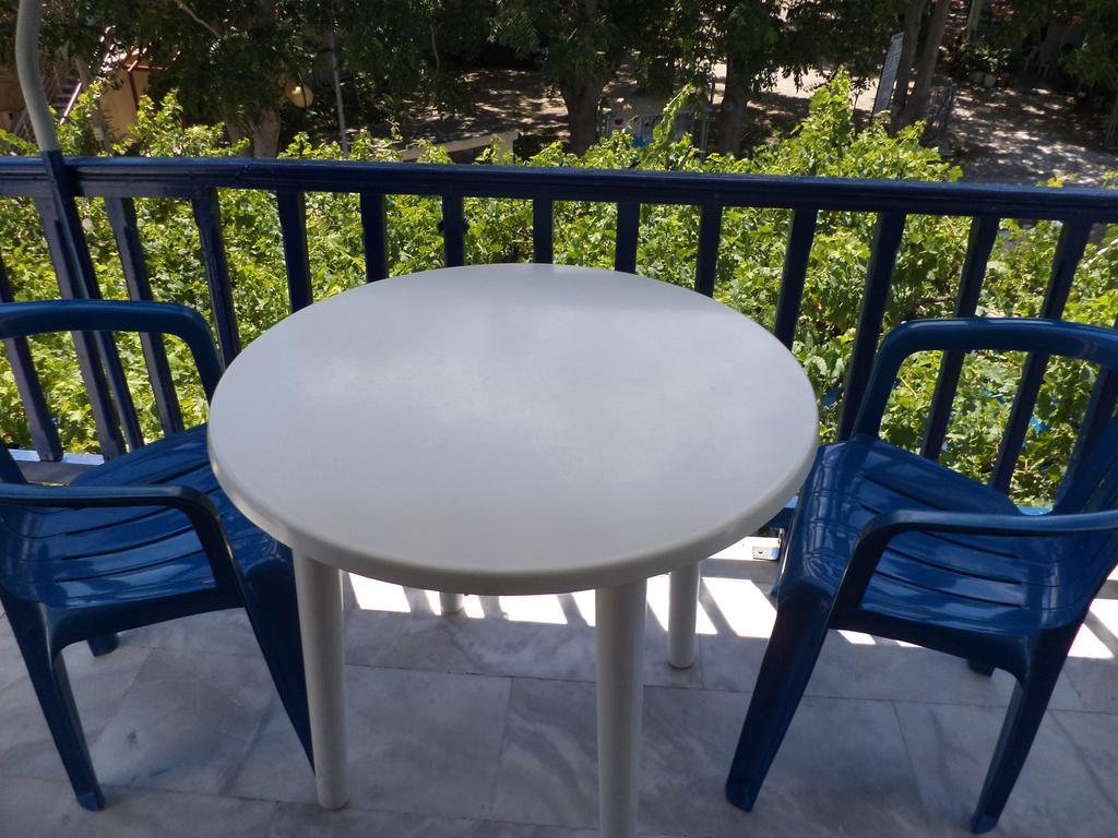To Kamari Apartamento Paralia Agias Foteinis Quarto foto