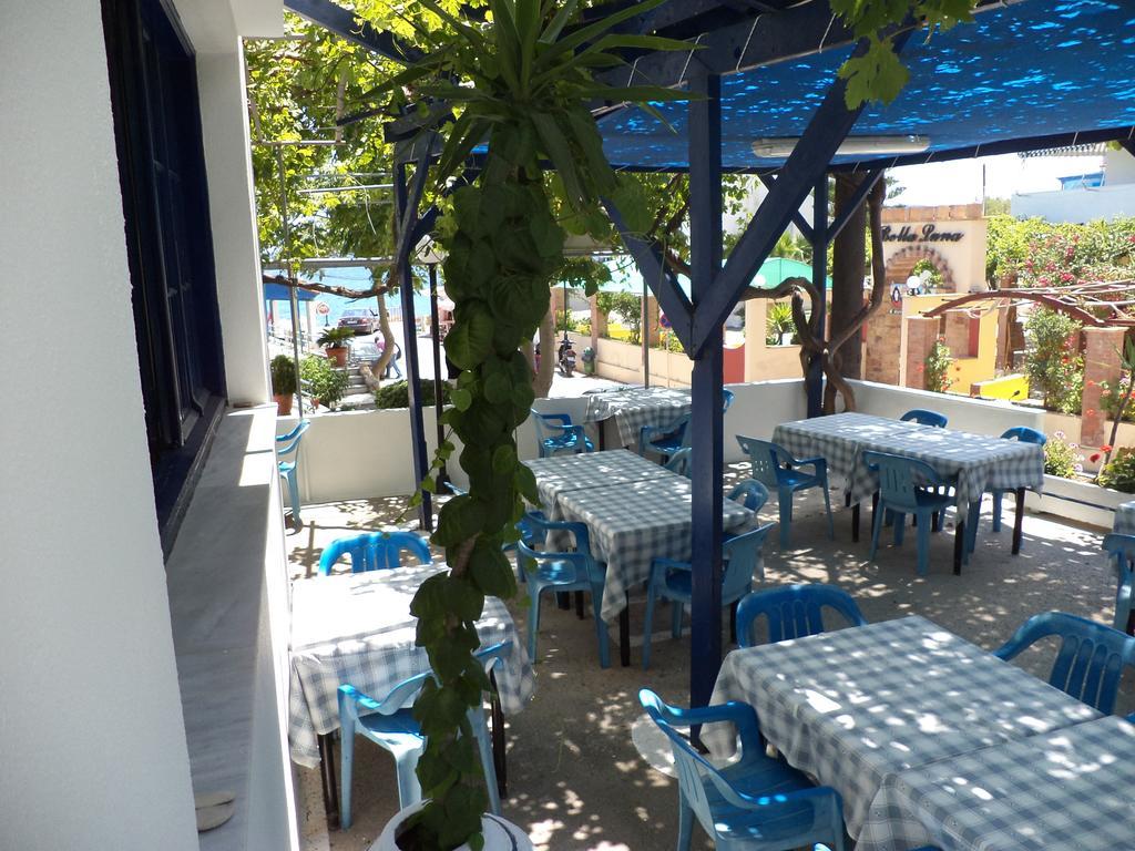 To Kamari Apartamento Paralia Agias Foteinis Exterior foto