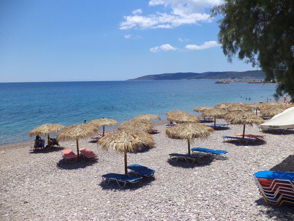 To Kamari Apartamento Paralia Agias Foteinis Exterior foto