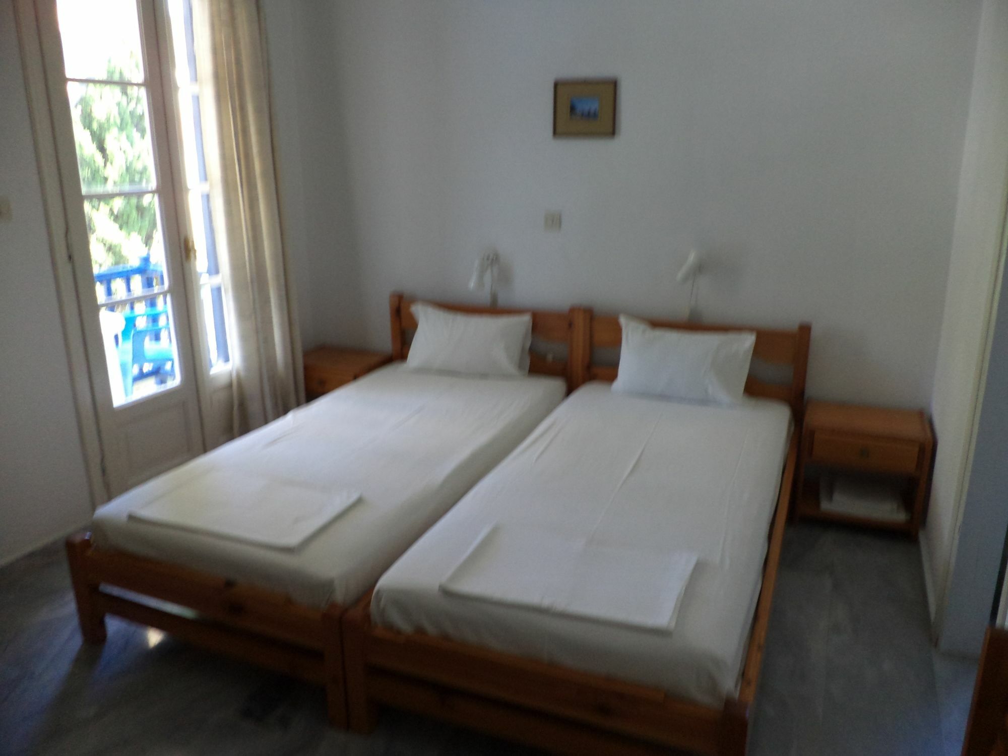 To Kamari Apartamento Paralia Agias Foteinis Exterior foto