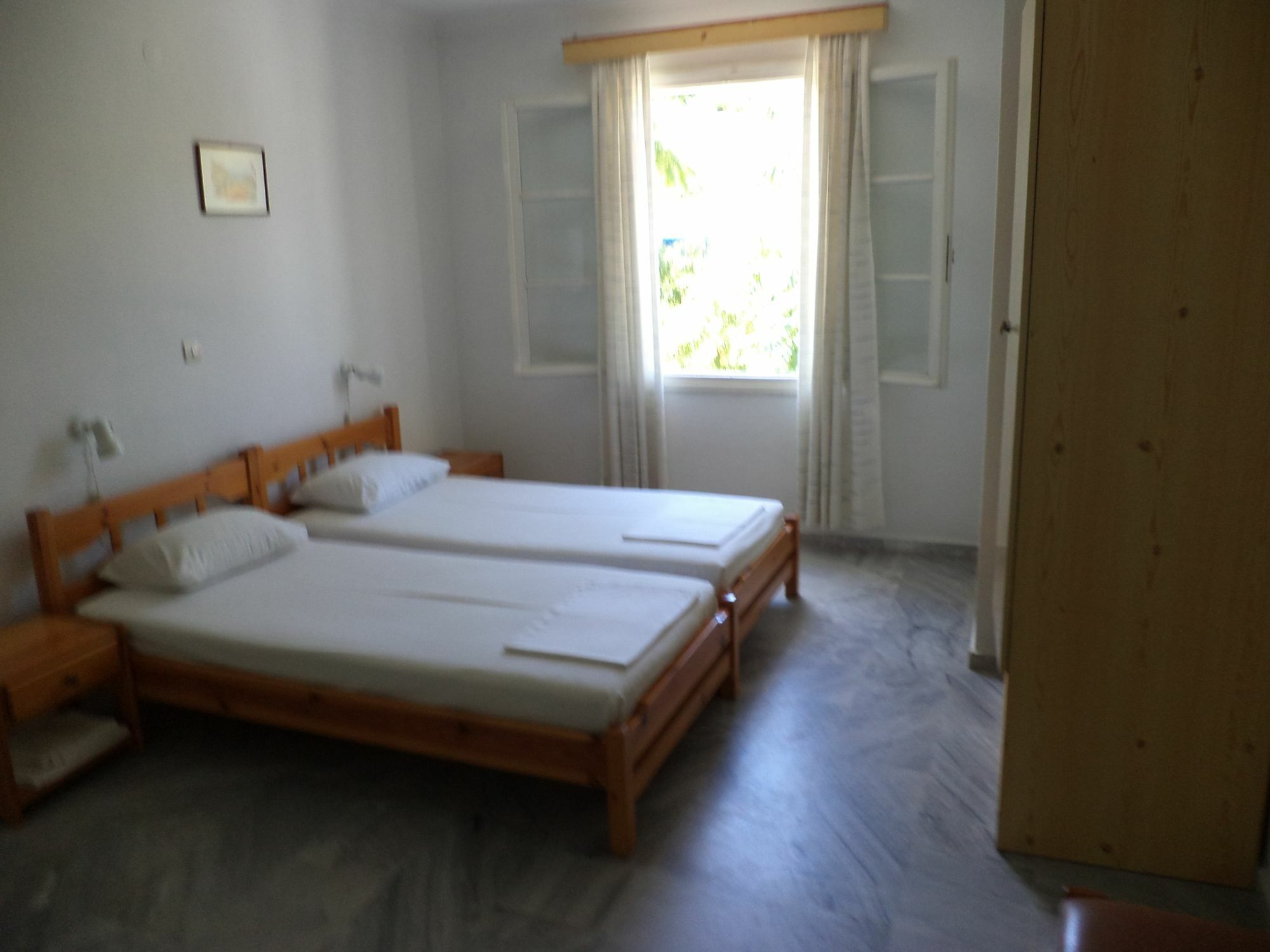 To Kamari Apartamento Paralia Agias Foteinis Exterior foto